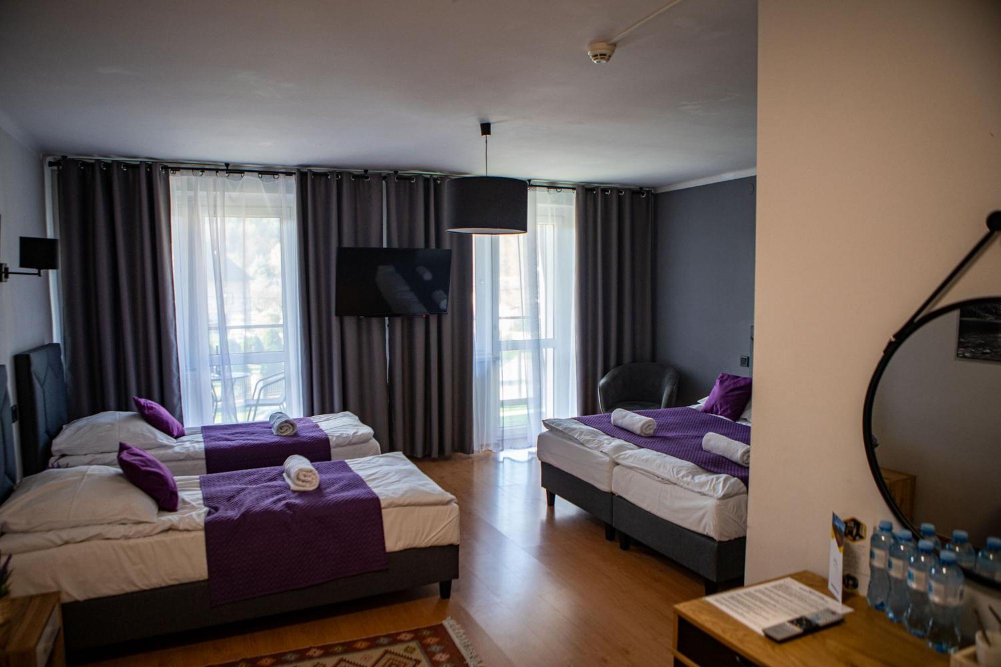 Wrzos Resort & Wellness Wegierska Gorka Bagian luar foto