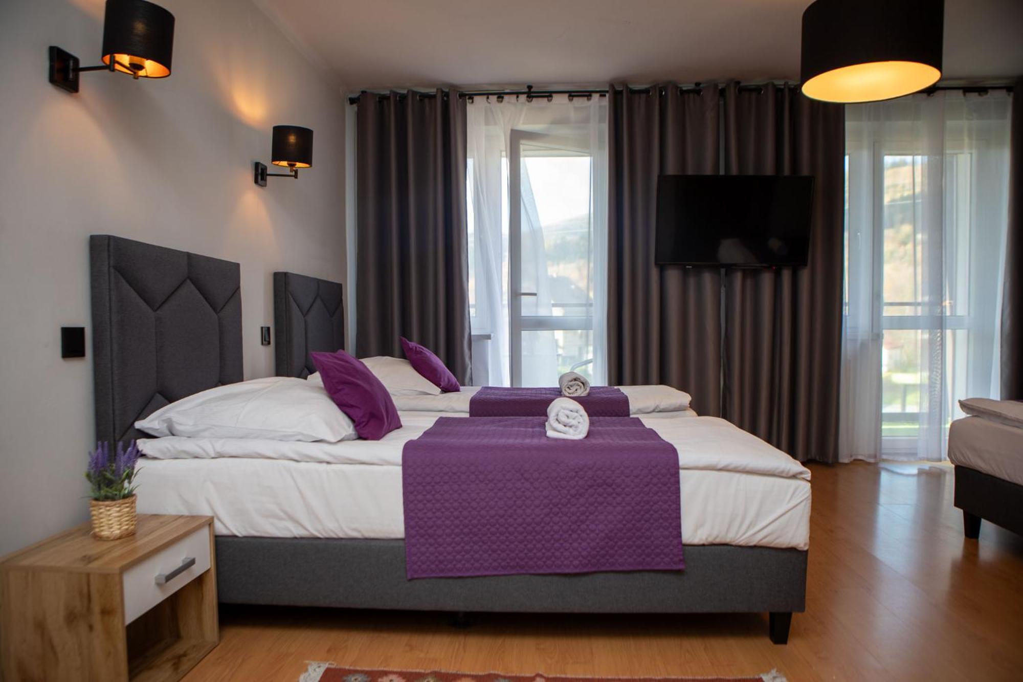 Wrzos Resort & Wellness Wegierska Gorka Bagian luar foto